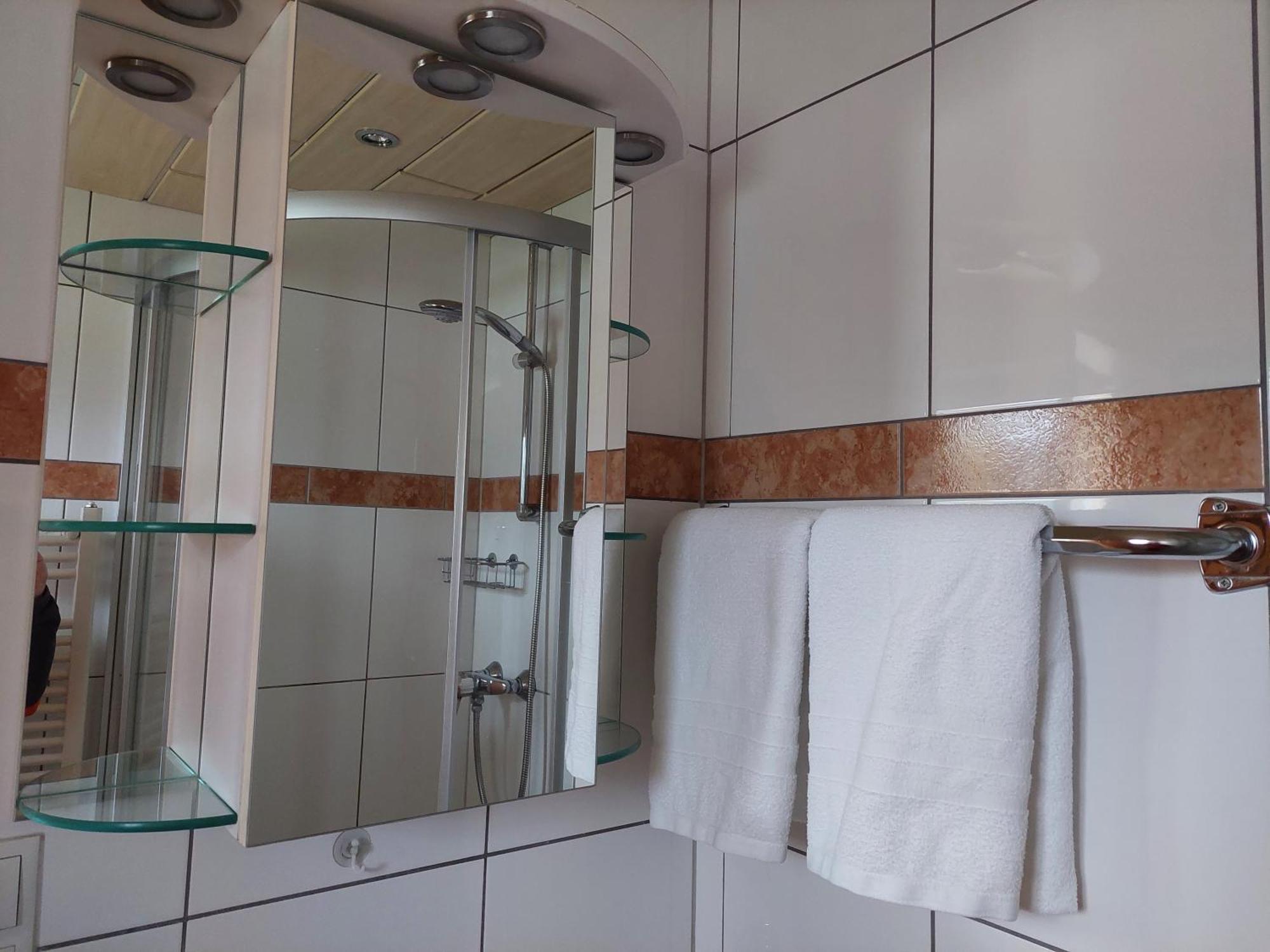 Haus Tanja Apartment แลงเงนเฟลด์ ภายนอก รูปภาพ